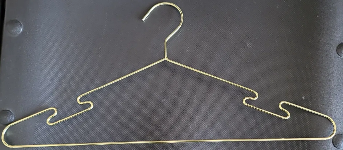 Sercha de Metal para Blusa Dorada