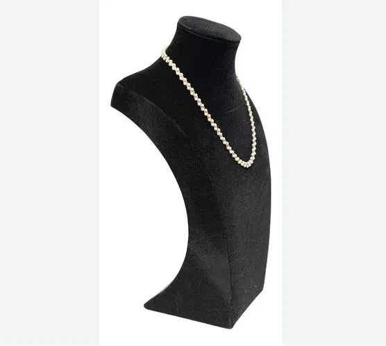 Cuello Negro 34 cm