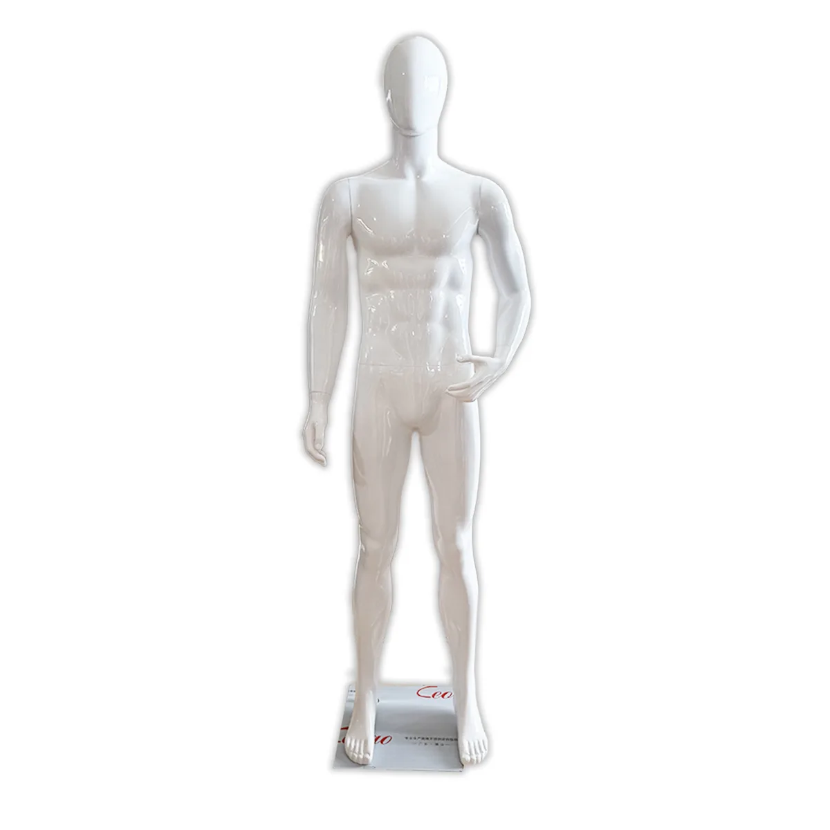Maniquí de Caballero Blanco M04